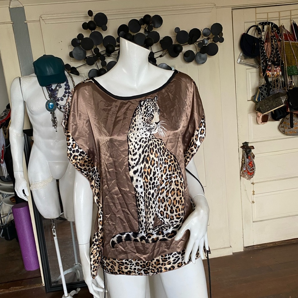 Trac leopard top - Picture 5 of 8